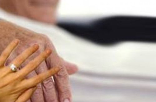 В Азербайджане женщина вышла замуж в 83 года, а мужчина женился в 89 лет