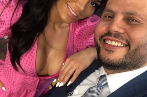 Дочь Раксаны шокировала всех глубоким декольте - ФОТО