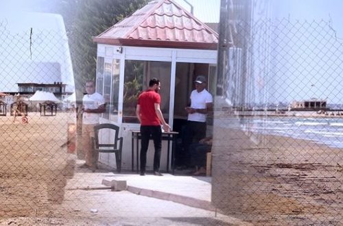 Çimərliklərdə biabırçılıq: istifadəyə yararsız yerdə dənizə giriş 25 manatdır - VİDEO