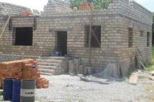 В Шамахы строятся 288 домов и квартир для семей, лишенных жилья после землетрясения