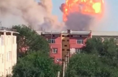 В воинской части Казахстана произошел мощный взрыв - ВИДЕО