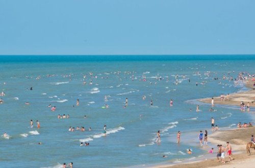 В Мингячевире мужчину забили камнями на глазах у его малолетних детей