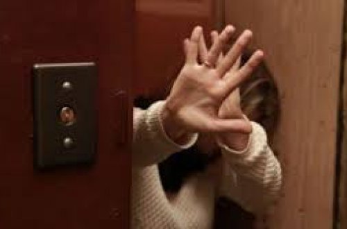 Azərbaycanda BİABIRÇI HADİSƏ – Yeniyetmə qızla cinsi əlaqəyə girdi və…