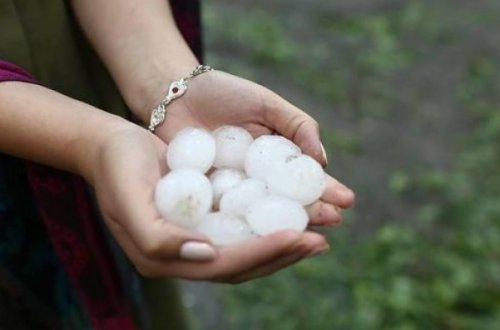 В районах выпадет град