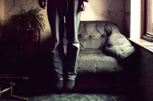 Azərbaycanda həyat yoldaşının əxlaqsızlığına dözməyən kişi İNTİHAR ETDİ - FOTO