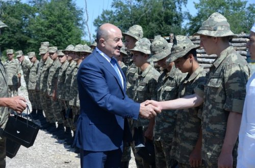 Nəsimi rayon İcra Hakimiyyətinin rəhbərliyi və ictimaiyyət nümayəndələri  26 iyun -  Azərbaycan Silahlı Qüvvələri Gününü cəbhə bölgəsində qeyd etdilər