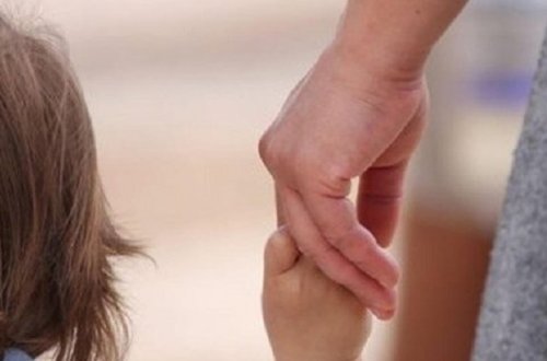 В Баку без вести пропали 23-летняя мать и дочь