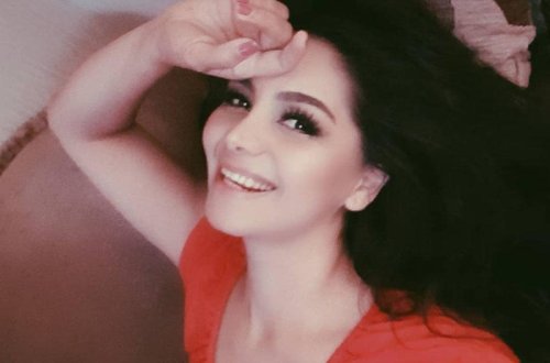 Boşanan Sevda uşaqlarını yatırdıqdan sonra GECƏ BU FOTOLARI ÇƏKDİ