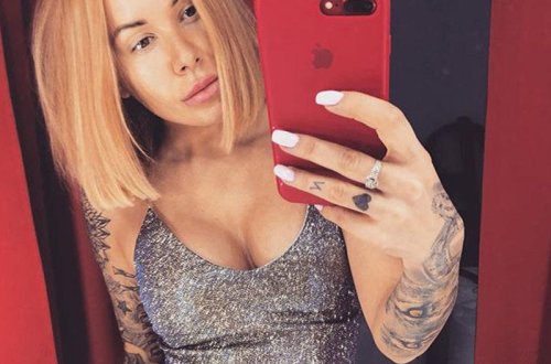 Əri ilə yataq fotosunu paylaşdı - FOTO