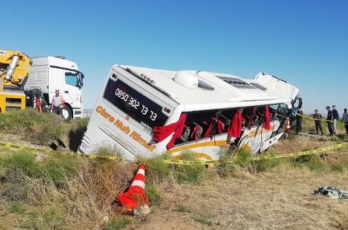 SON DƏQİQƏ: Sərnişin avtobusu qəzaya uğradı: 41 yaralı var