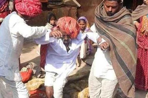 В Индии покойник ожил на похоронах