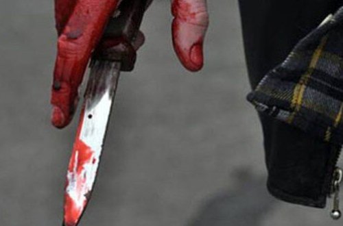 Azərbaycanda DƏHŞƏTLİ OLAY: Dayı evə hücum çəkib bacısı oğlunu bıçaqladı