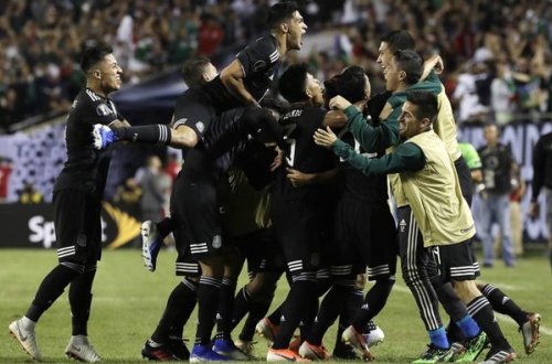 Meksikalılar gözəl qol vurdular, Qızıl kuboka sahib çıxdılar - VİDEO