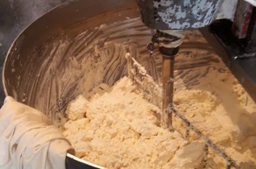 В Азербайджане изготавливали поддельное сливочное масло - ФОТО