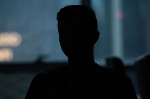 Azərbaycanlı homoseksualla müsahibə: Bizdə insanların 70 faizi biseksualdır - VİDEO