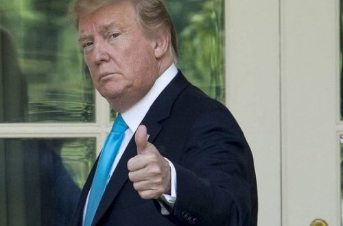 Суд запретил Трампу блокировать пользователей в «Twitter»