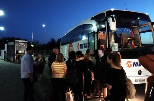 İstanbuldan Bakıya gələn avtobus qəzaya düşdü - FOTO