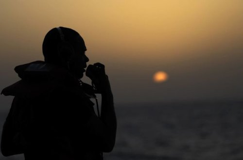 Военные катера Ирана попытались перехватить британский танкер