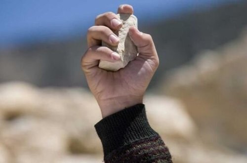 В Дашкесане мужчина избил соседа из-за воды