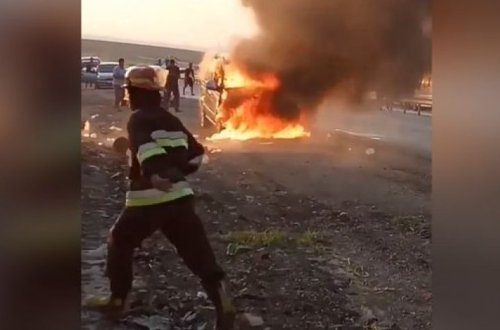 В Сиязане сгорел микроавтобус - ВИДЕО