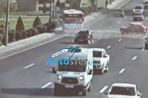 Водитель игрался с телефоном за рулем и совершил аварию - ВИДЕО