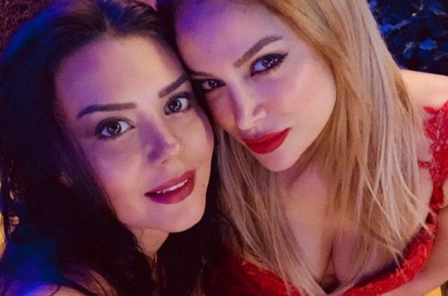 Nigar Camal yarıçılpaq vəziyyətdə klubda POZ VERDİ - FOTO