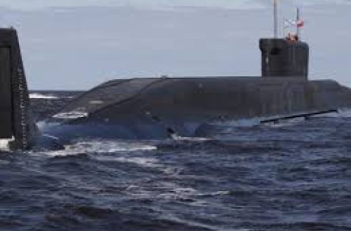 ABŞ əsgərləri sualtı qayığa basqın etdilər — VİDEO