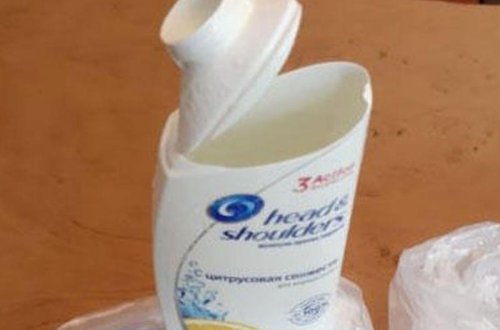 Ata türmədə olan oğluna narkotik gətirdi, ana isə bıçaq - FOTO