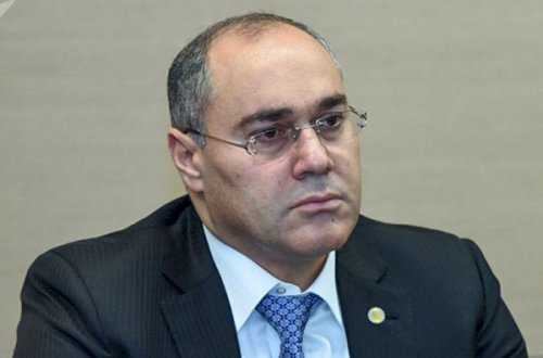 Səfər Mehdiyevin baldızı oğlunun gömrük hökmranlığı - Bazar qiymətlərini müəyyən edir...