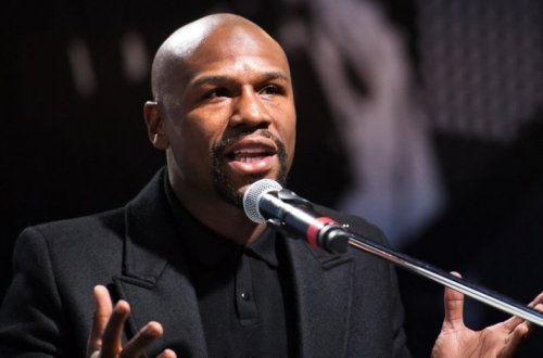 Менеджер Хабиба Нурмагомедова: Мейвезер до сих пор выпрашивает у нас поединок