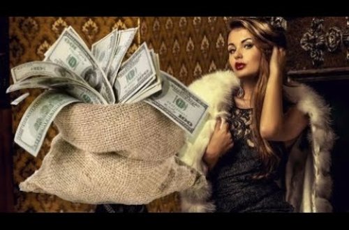 Bakıda 55 yaşlı varlı qadın gənc oğlanla sevgili oldu və... — VİDEO