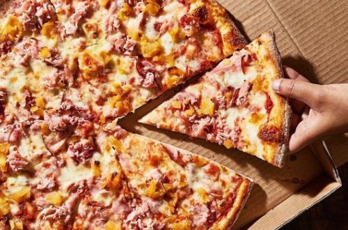 Супруги заказали пиццу и стали миллионерами