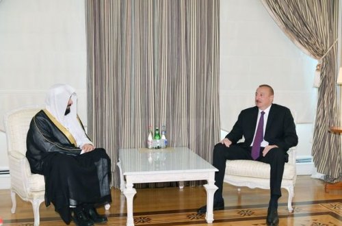 İlham Əliyev səudiyyəli naziri qəbul edib