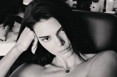 Kendall Cenner türk fotoqraf üçün lüt soyundu - 5 milyonluq FOTO