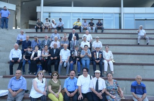 Nəsimi rayonu ahılları, veteranları Yanardağ Dövlət Tarix-Mədəniyyət və Təbiət Qoruğunda istirahət etdilər