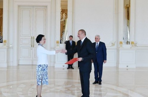 İlham Əliyev yeni səfirləri qəbul etdi - FOTO