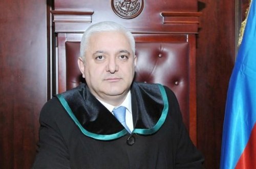 Ali Məhkəmə hakimindən şok: qərar elan etdi, sonra isə... - Foto