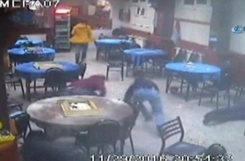 Azərbaycanda kafedə DƏHŞƏTLİ HADİSƏ – Səbəbsiz yerə öldürdü