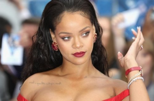 Рианна с трудом поверила, что такое возможно, увидев фото своей маленькой копии – ФОТО