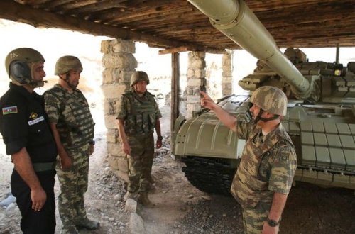 Zakir Həsənov cəbhəboyu zonada - VİDEO