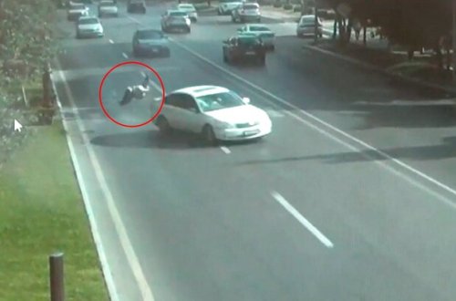 В Баку «Nissan» насмерть сбил пешехода - ВИДЕО