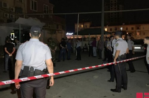 В Баку пьяные мужчины устроили поножовщину