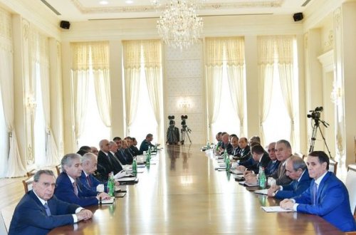 Самый пожилой и самые молодые члены Кабмина Азербайджана