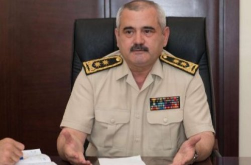 Görmə qabiliyyəti zəif olan gənci hərbi xidmətə apardılar