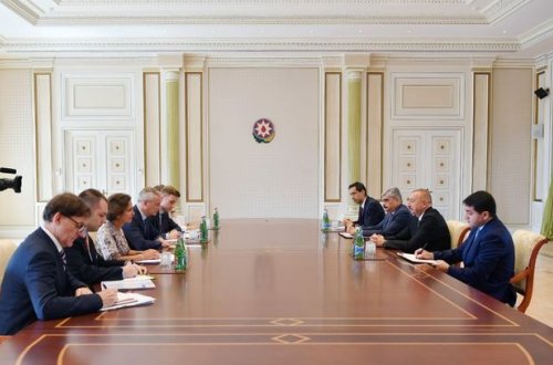 İlham Əliyev fransalı nazirlə görüşdü