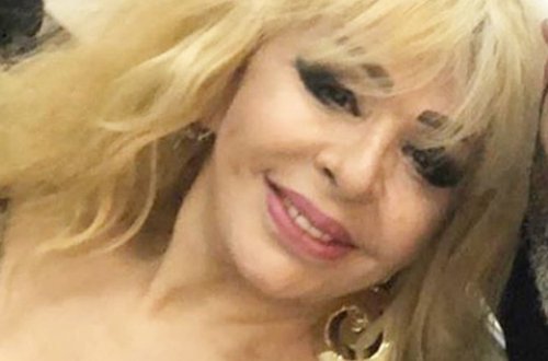 64 yaşlı azərbaycanlı müğənni yarıçılpaq kişilərin VİDEOsunu paylaşdı: Bizdə də olsun