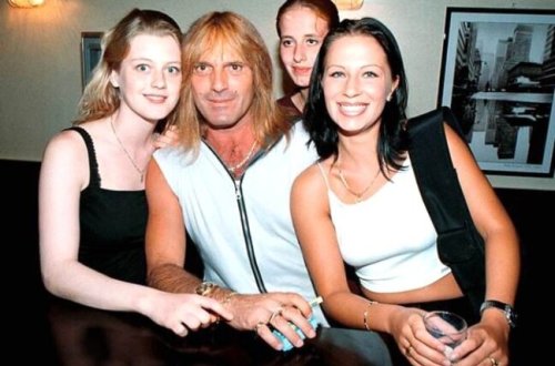 6 min qadınla yatdı, sevişərkən öldü - Fotolar