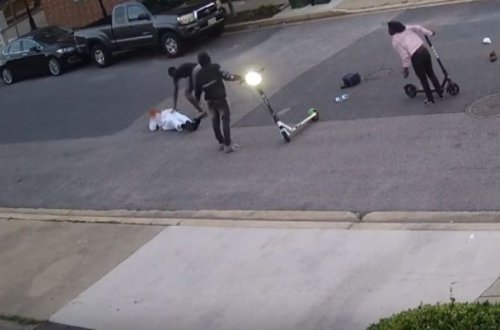 ABŞ-da vəhşilik: müsəlman olduğu üçün döyüb öldürdülər - VİDEO