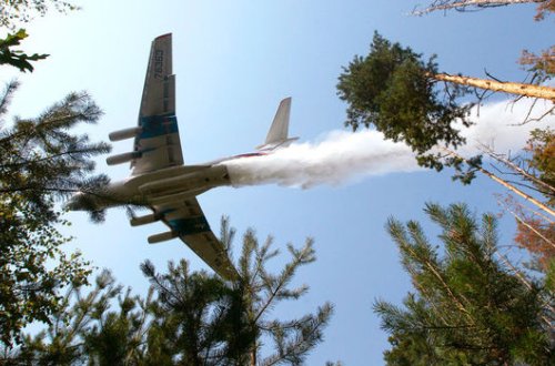 Военная авиация пришла на помощь МЧС в тушении сибирской тайги