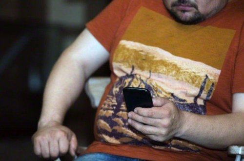 Gündə 3 saat telefon istifadə edənlərdə...